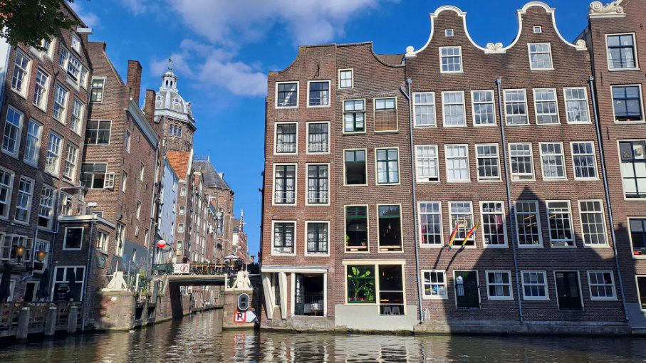 Amsterdam putopis, kanal i zgrade od čokolade